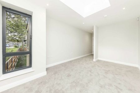 Furness Road, NW10, London - Photo 3