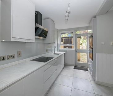 126a Belvoir Drive, Belvoir Park, Belfast, BT8 7DT - Photo 6