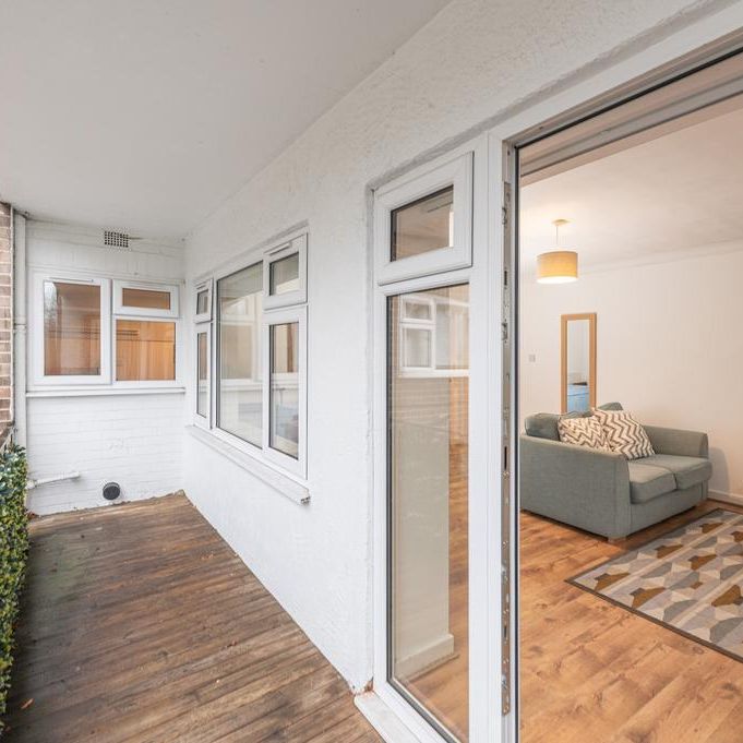 1 bedroom flat to rent - Photo 1