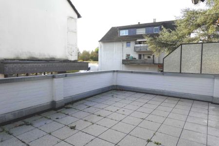 3-Zimmerwohnung mit großer Dachterrasse mitten in Leverkusen-Lützenkirchen! - Photo 3