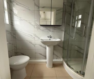 Studio to rent - Photo 6