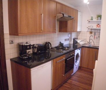 Studio Flat, Waddon, CR0 - Photo 3