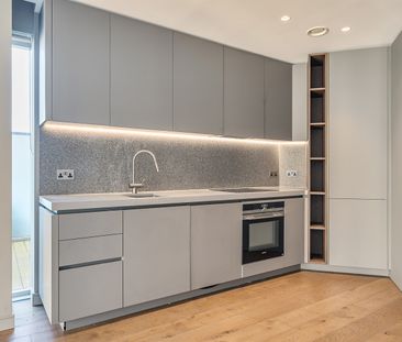 Available from Now - 1 Bed Apartment, Furnished - Photo 6