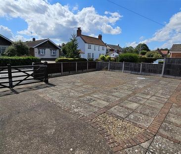 3 bedroom detached bungalow to rent - Photo 1
