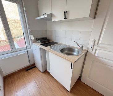 Location Studio 1 pièces 24 m2 à Saint-Quentin - Photo 5