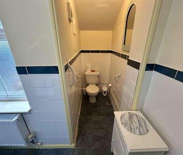 Ranelagh Road, Felixstowe, IP11 - Photo 2