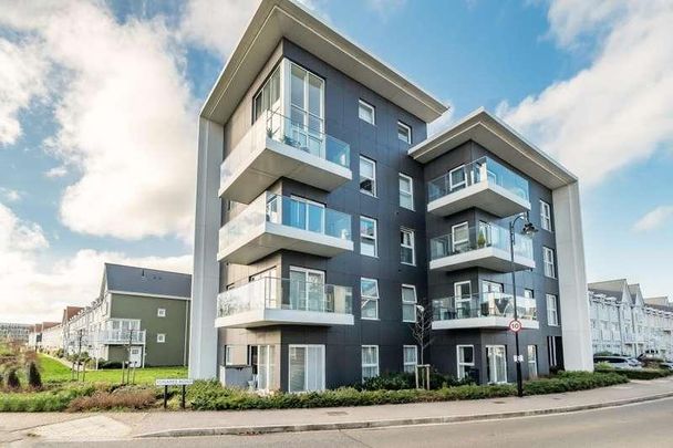 Sunapee Road, Green, RG2 - Photo 1