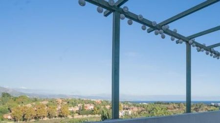 Luxury Flat for rent in Nueva Andalucia, Andalusia - Photo 3