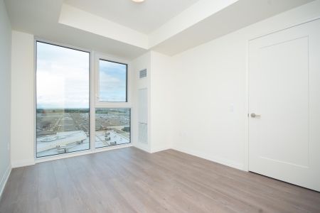 For Lease - 9000 Jane Street Unit# 919, Vaughan, Ontario - Photo 3