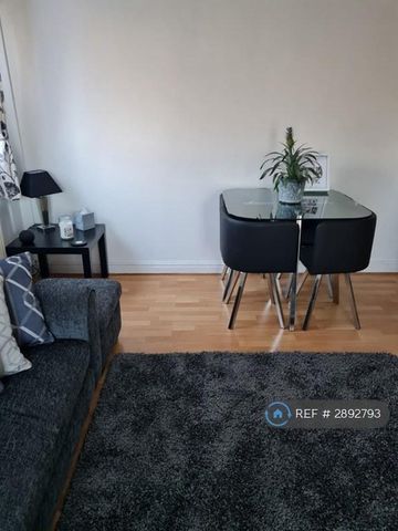 1 bedroom semi-detached house to rent - Photo 5