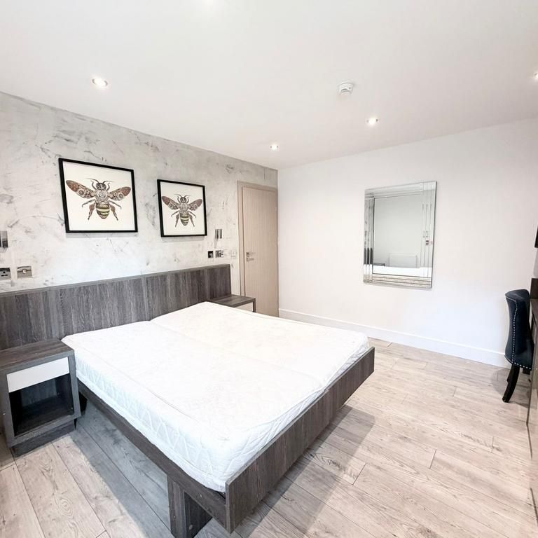 Studio to rent - Photo 1
