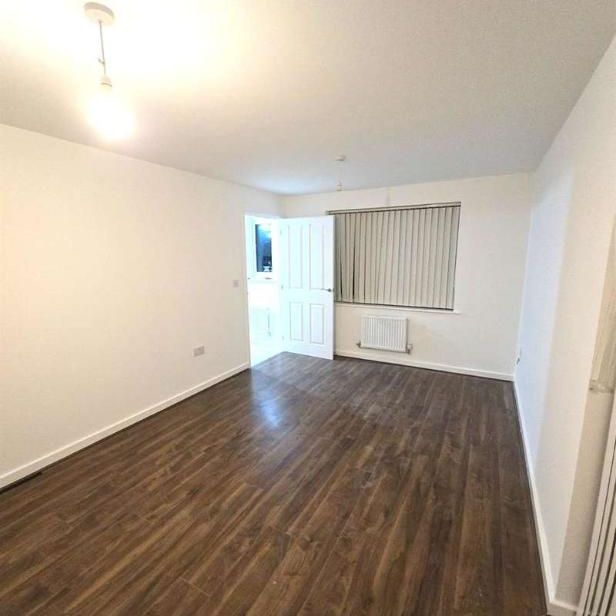 Wenlock Way, Manchester, M12 - Photo 1