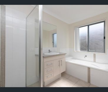 2/4 Crisp Street, Ormeau, Qld 4208 - Photo 4