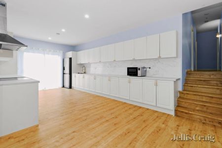 1 Bed, 1 Bath - Photo 4