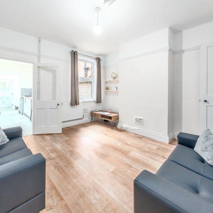 3 bedroom terraced house to rent - Photo 1