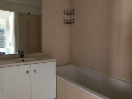 Location Appartement Neuilly-sur-Marne 93330 - Photo 4
