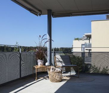 "Moderne Wohnung mit grossem Balkon an sonniger Lage" - Photo 3
