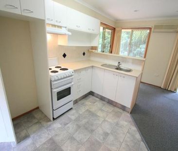 Beautifuly Presented Single Level, Villa Style Unit - Photo 2