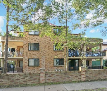 Spacious & comfortable 3-bedroom Unit - Photo 6