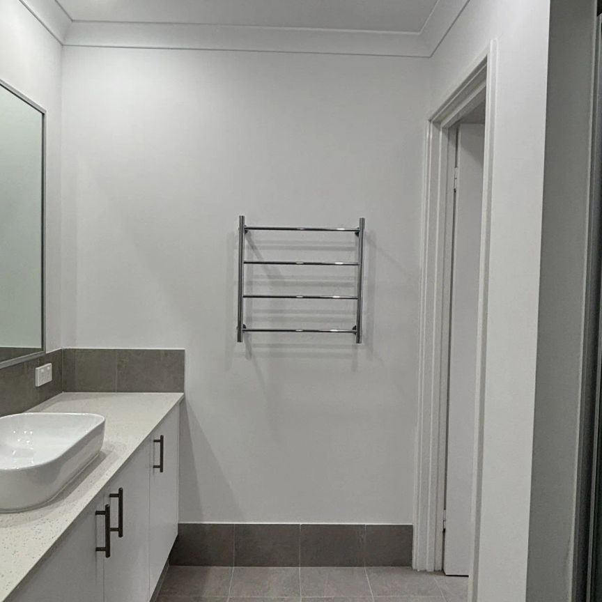 63 Isabelline Terrace, Eglinton. - Photo 1