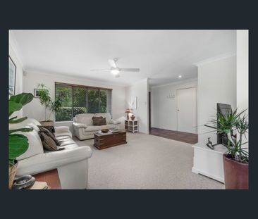 Spacious Bayside Family Home in Leafy Wakerley - Photo 1