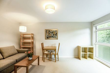 St. Johns Park, London, SE3 - Photo 2