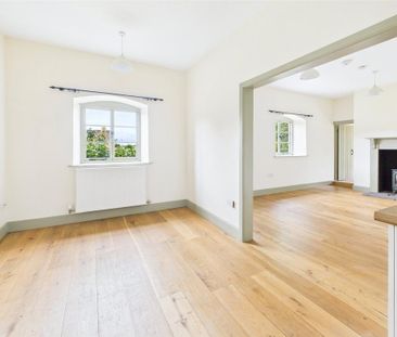 4 bedroom detached house to rent - Photo 1