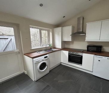28 Parkmount Street, Belfast, BT15 3DW - Photo 5