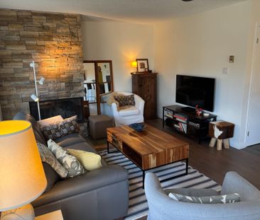 For Lease - 826 SUNCREST Circle, Collingwood, Ontario - Photo 1