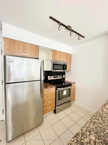 38 Grenville Street #2804 - Photo 4