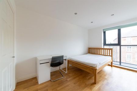 4 bedroom apartment to rent - Photo 5