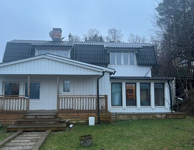 Övregårdsvägen, Skövde - Photo 1