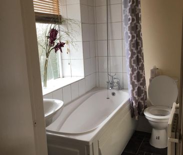 Studio Flat, Priory Road, S7 - Photo 4