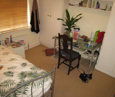 3 bedroom terraced house to rent - Photo 4