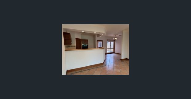 Prime Location - Photo 1