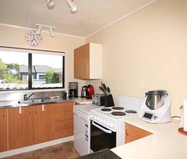 Lovely family home - Photo 1