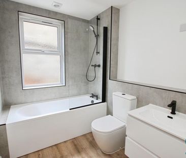 2 bedroom flat to rent - Photo 6