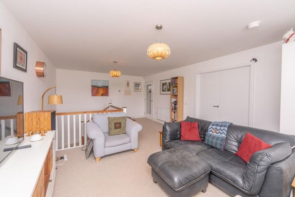 3 bedroom terraced house to rent - Photo 1