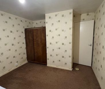 2 Bed Flat, Stride Road, E13 - Photo 5