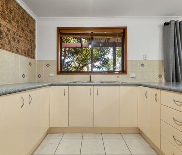 6/10 Ashby Circuit, Kambah ACT 2902 - Townhouse For Rent | Domain - Photo 6