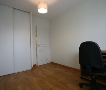 Location Appartement 3 pièces 70m² ANNECY 74370 - Photo 4