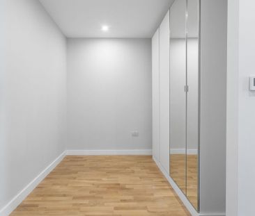 Flat to rent - Photo 1