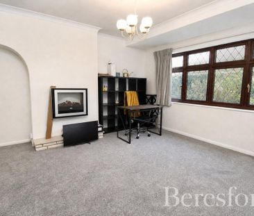 3 bedroom end of terrace house to rent - Photo 1