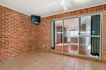 29 Thorneycroft Avenue, Wodonga VIC 3690 - House For Rent | Domain - Photo 2