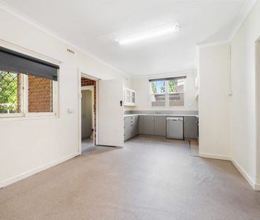 Charming Home... 6 Month Lease Period - Photo 5