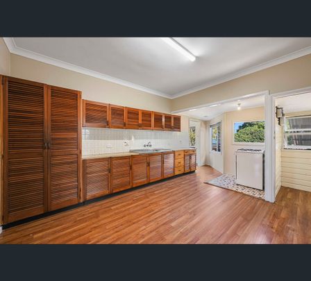 13 Glendower Street, Mount Lofty, Qld 4350 - Photo 1