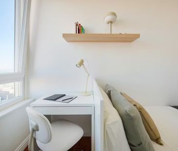 Rua Latino Coelho, Lisbon, Lisbon 1050-132 - Photo 4