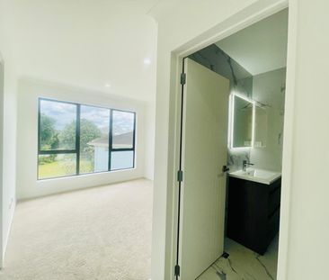 MANUREWA, 4 BEDROOMS - Photo 6