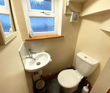 5 bedroom terraced house to rent - Photo 5