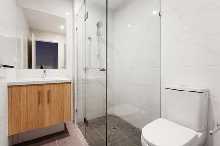 Modern 2 Bedroom Apartment - Photo 4